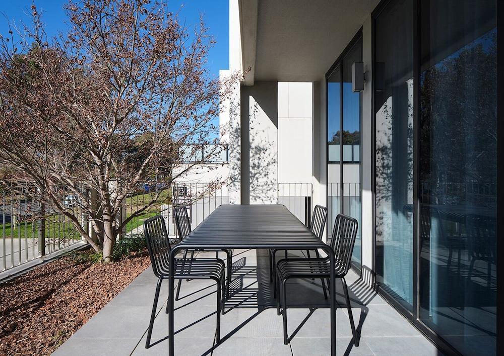 Burbury Hotel Canberra Exterior photo